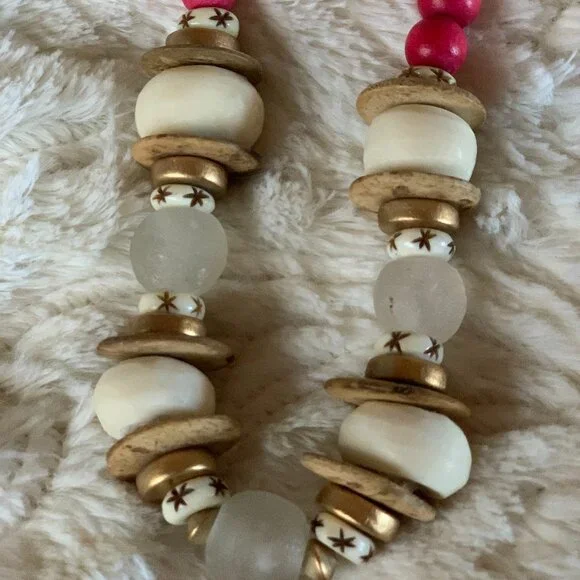 CAROLINA STRUNG LONG WOOD NECKLACE - Picture 1 of 5